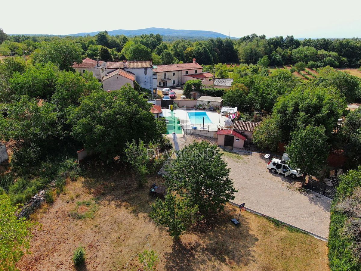 Labin z okolico, čudovita počitniška hiša z dvema stanovanjema