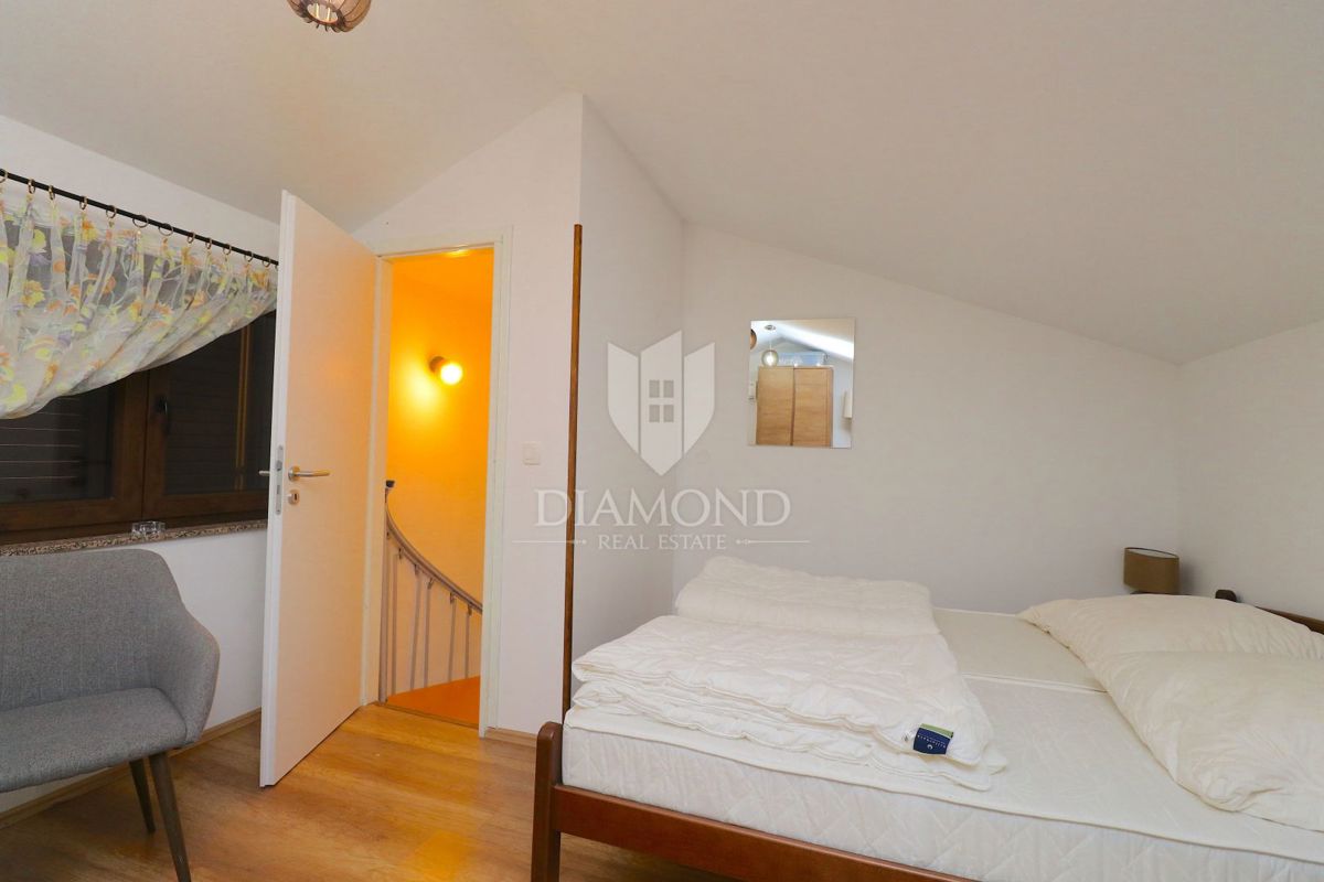 Labin z okolico, čudovita počitniška hiša z dvema stanovanjema