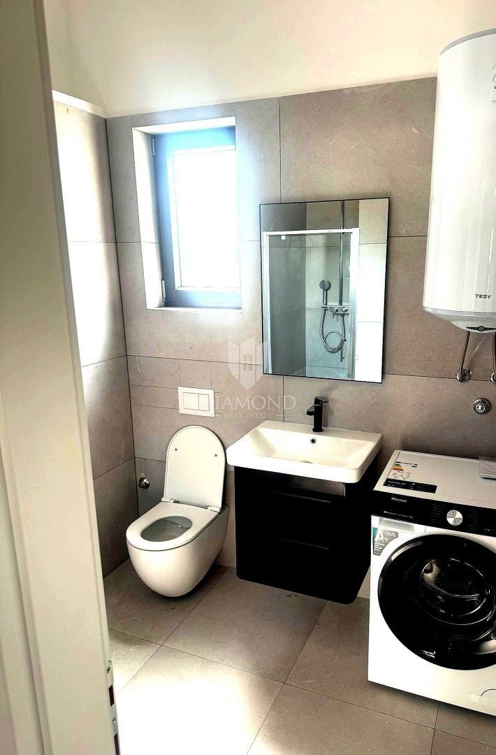 Izjemna enonadstropna hiša z bazenom v Poreču 