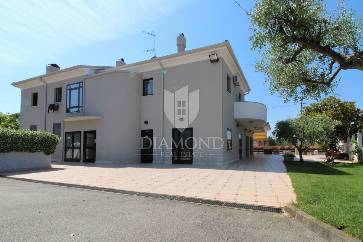 Hiša Bašanija, Umag, 660m2