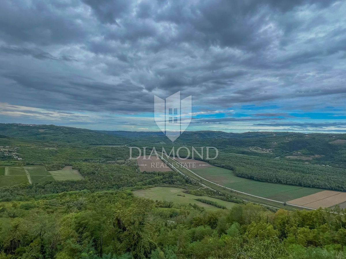 Motovun, hiša v centru z odprtim pogledom