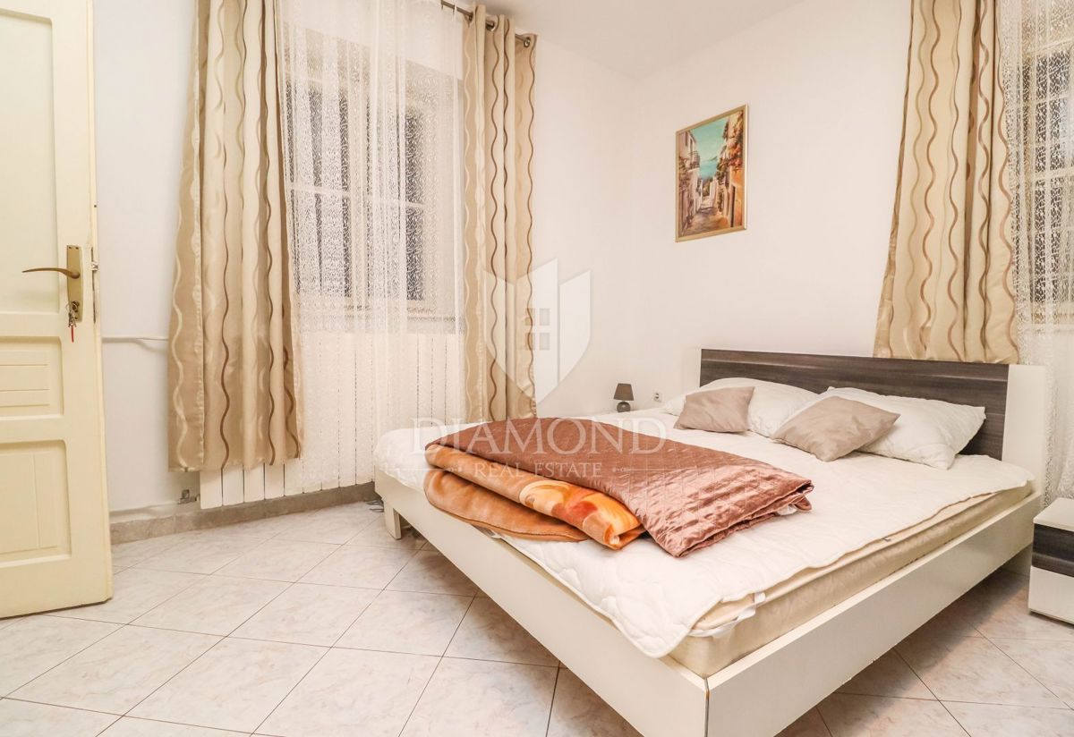 Rovinj, okolica, apartmajska hiša v centru