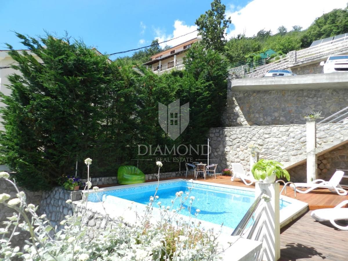 Opatija, okolica, samostojna hiša s pogledom na morje