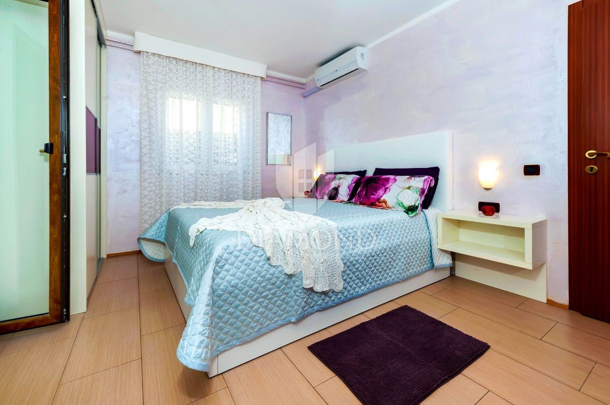 Rovinj, lepa hiša v mirni soseski blizu plaž