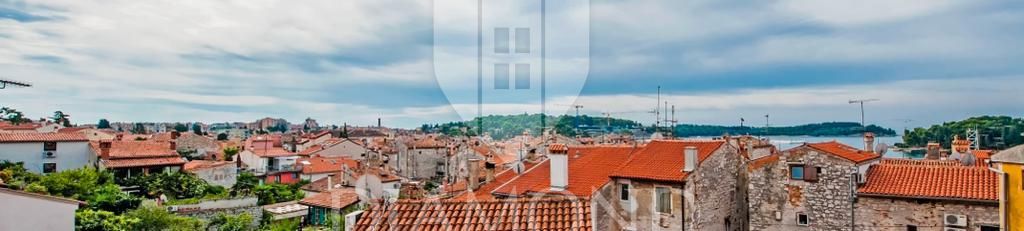 Impresivna prenovljena hiša v starem delu Rovinja
