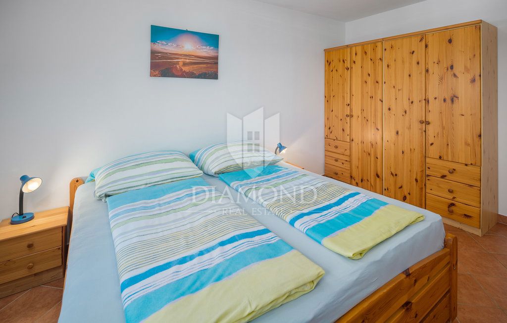 Poreč, apartmajska hiša z bazenom na atraktivni lokaciji!
