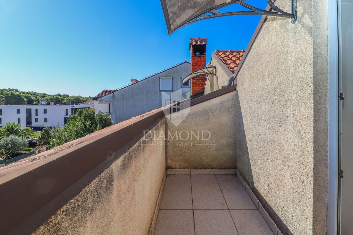 PRILOŽNOST! Ponudba prostornega apartmaja v Rovinju