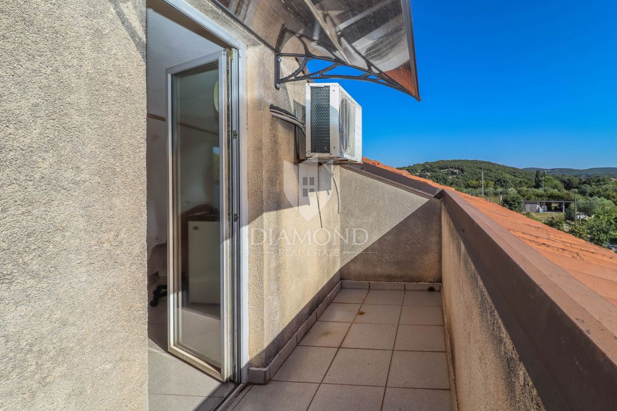 PRILOŽNOST! Ponudba prostornega apartmaja v Rovinju