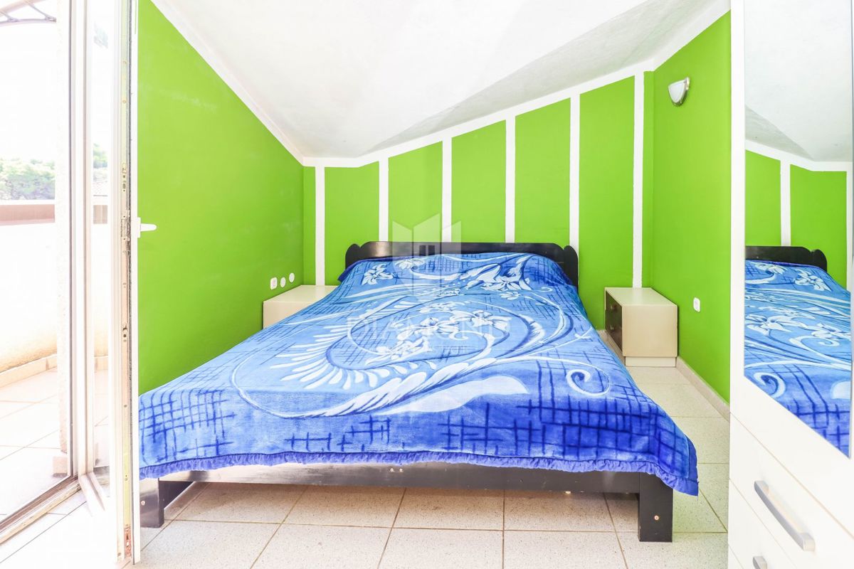 PRILOŽNOST! Ponudba prostornega apartmaja v Rovinju