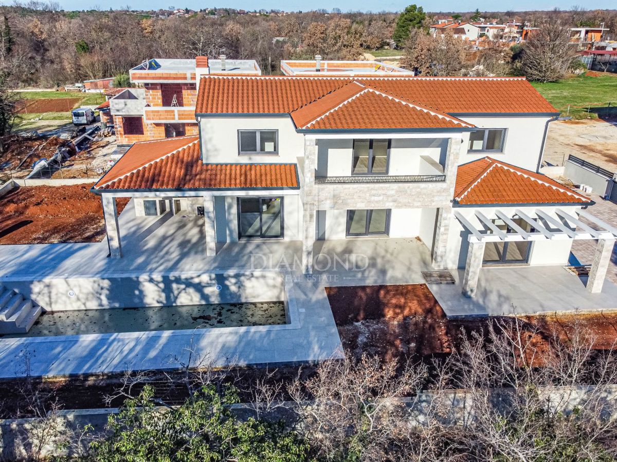 Hiša Poreč, 300m2