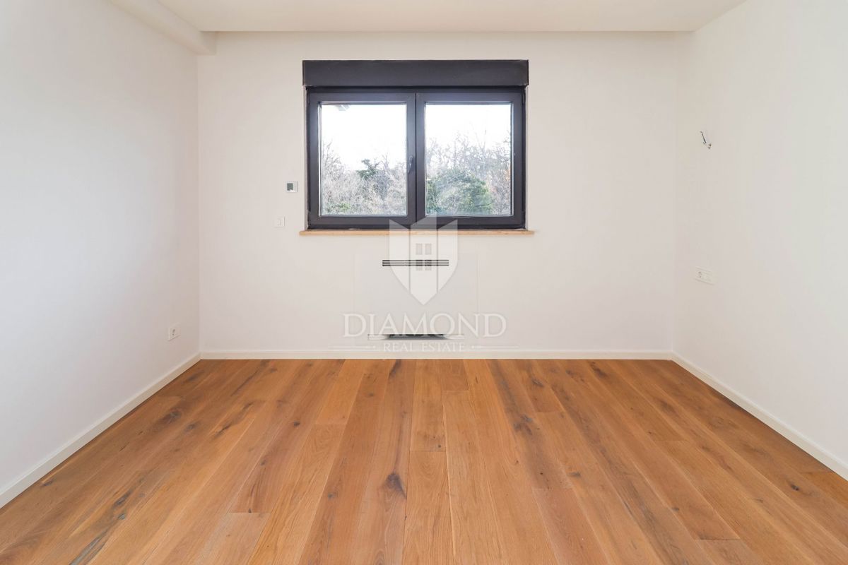 Hiša Poreč, 300m2