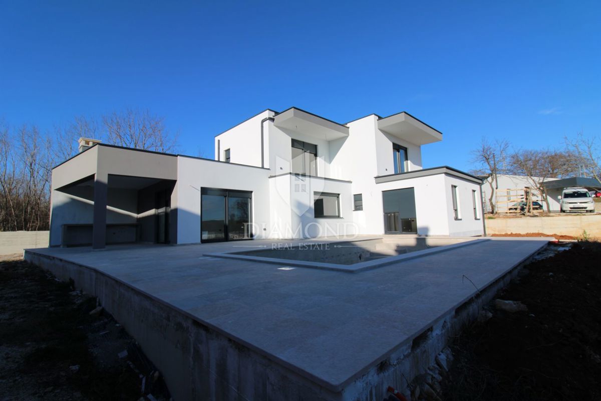 Labin, okolica, novozgrajena počitniška hiša