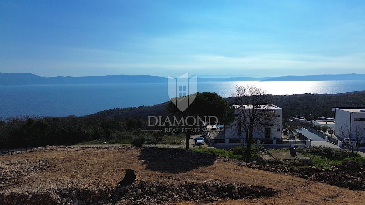 Labin, Rabac, gradbeno zemljišče s pogledom na morje 