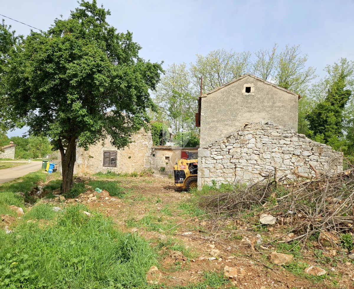 Poreč, okolica, starina za adaptacijo na mirnem mestu