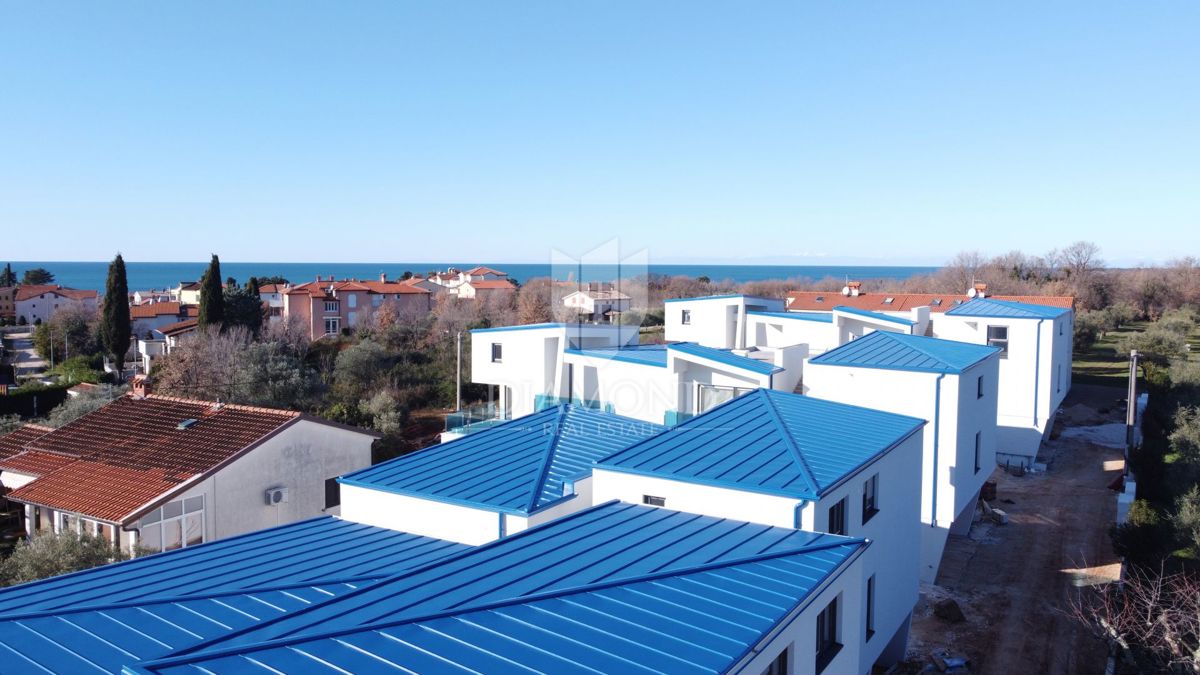 Umag, Lovrečica, Trisobno stanovanje v prvem nadstropju!