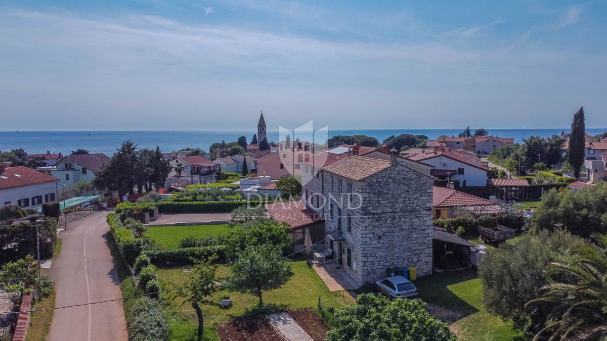 Umag, Lovrečica, Trisobno stanovanje v prvem nadstropju!