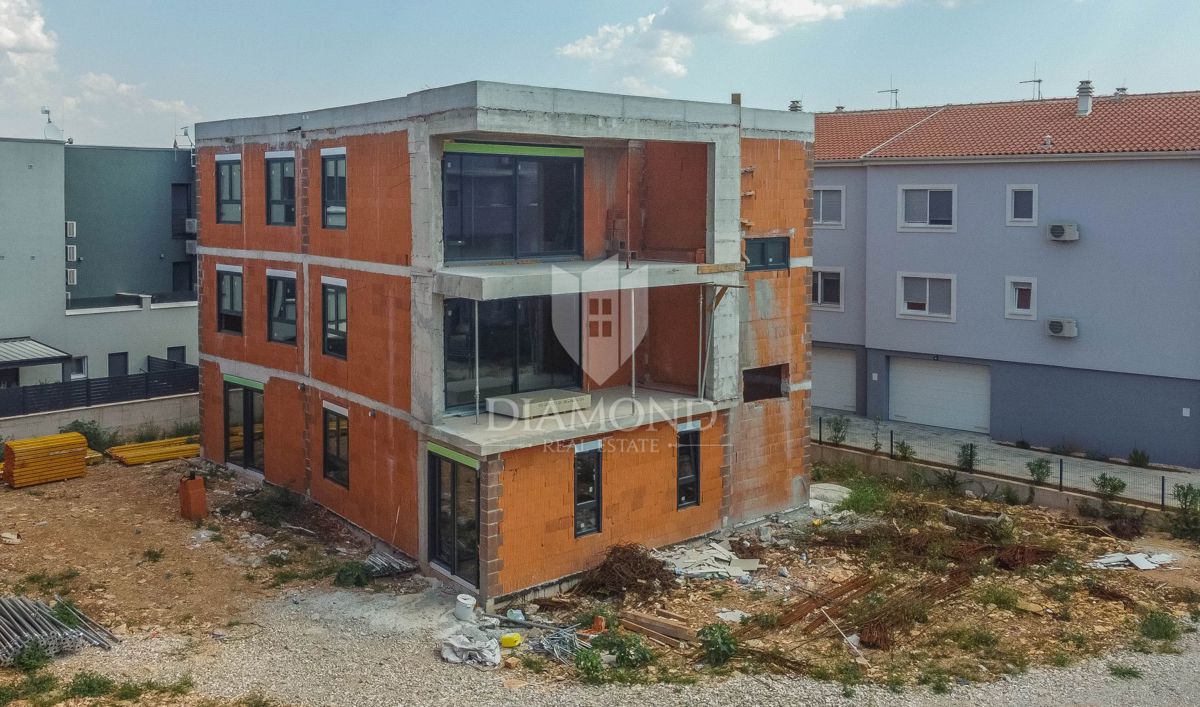 Apartmaj Štinjan, Pula, 118m2