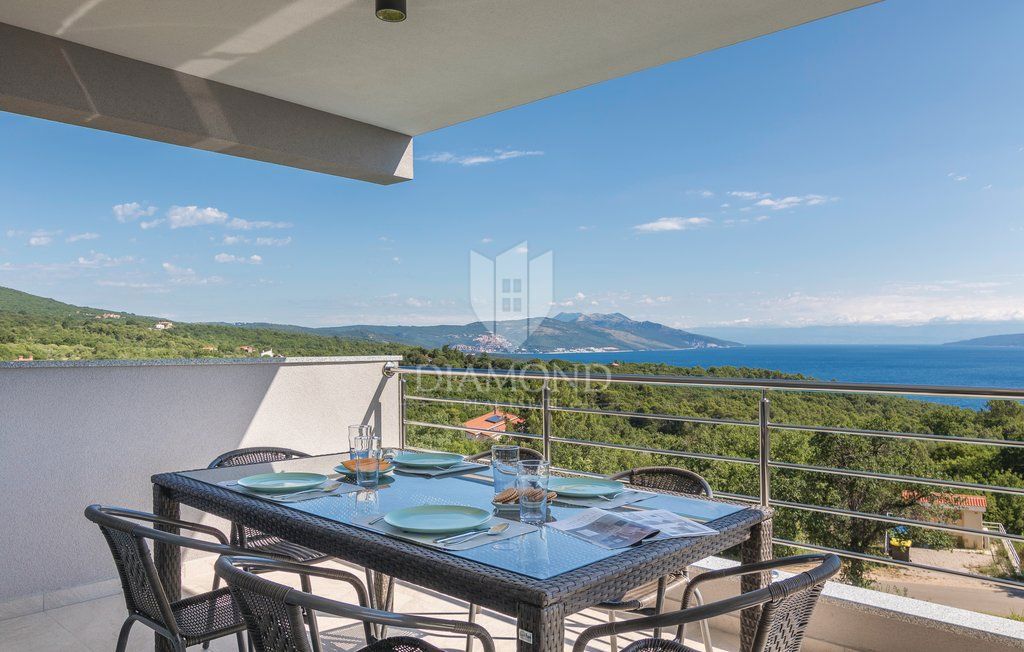 Rabac, Labin, luksuzna vila blizu morja 