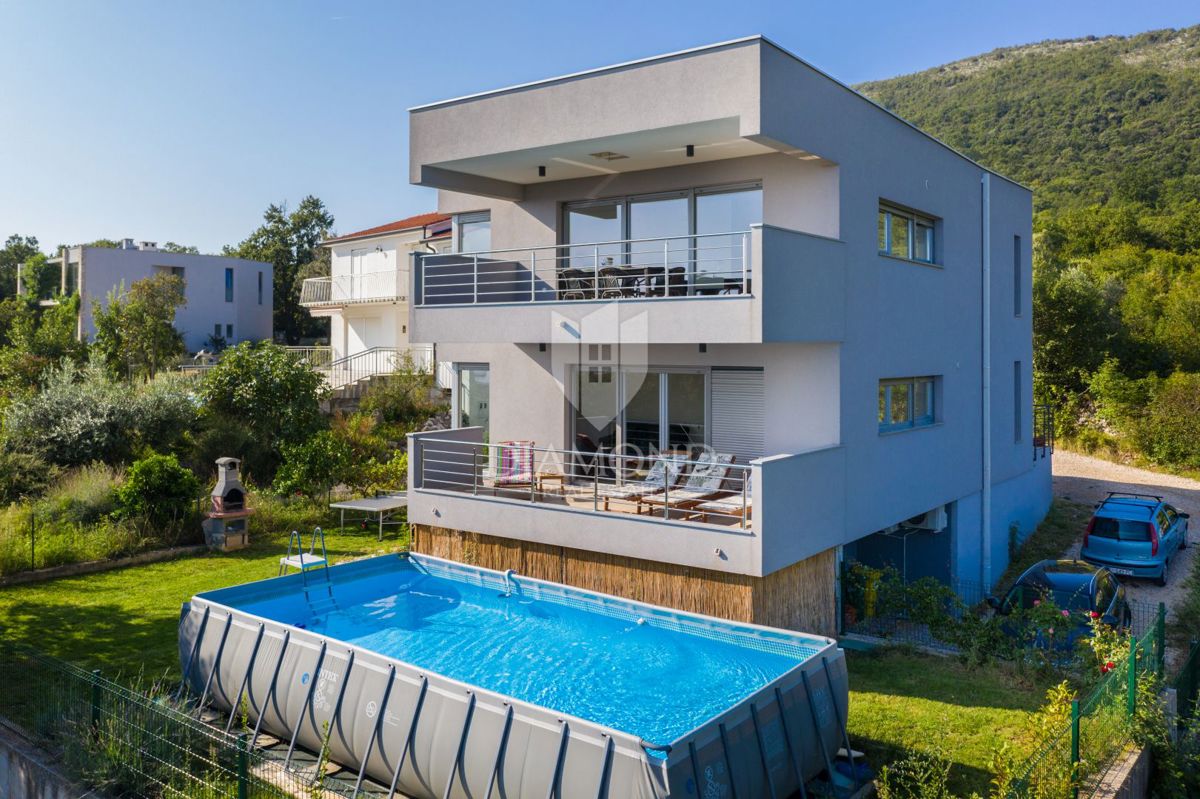 Rabac, Labin, luksuzna vila blizu morja 