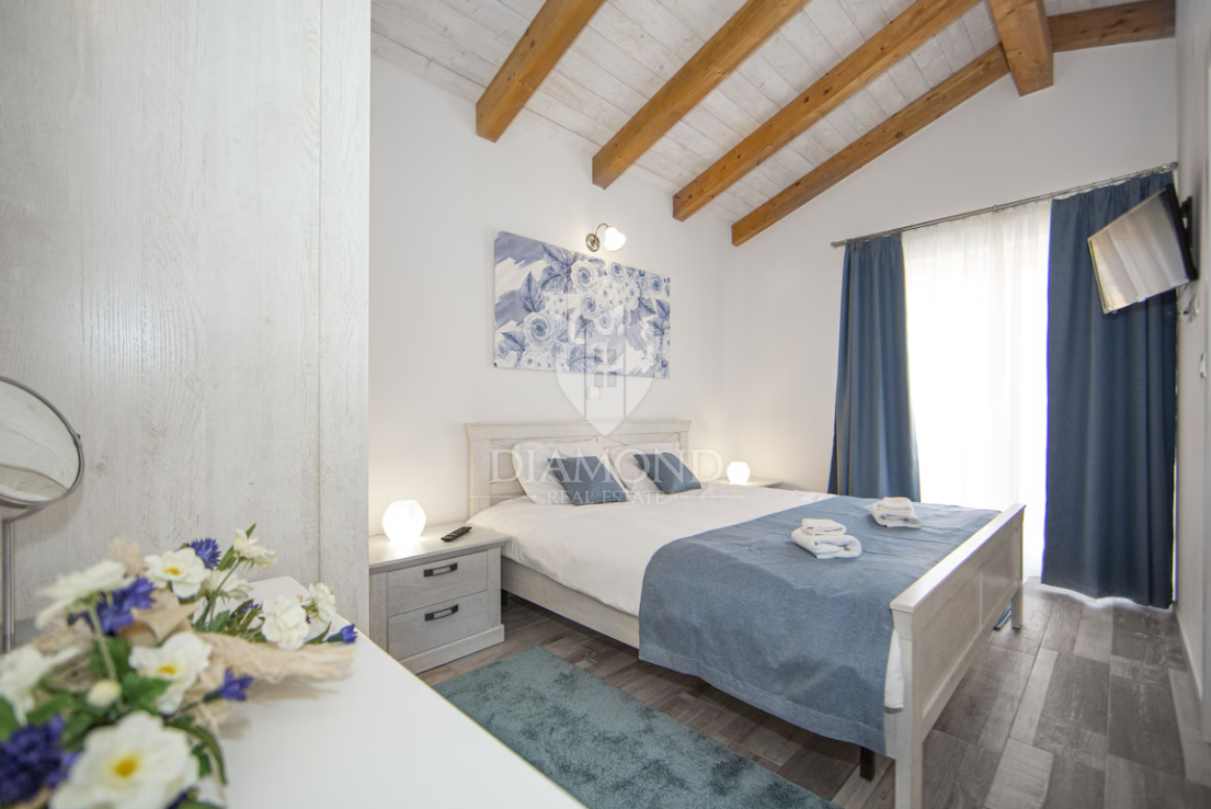 Istra, Momjan - čudovita vila z bazenom v gradnji! 