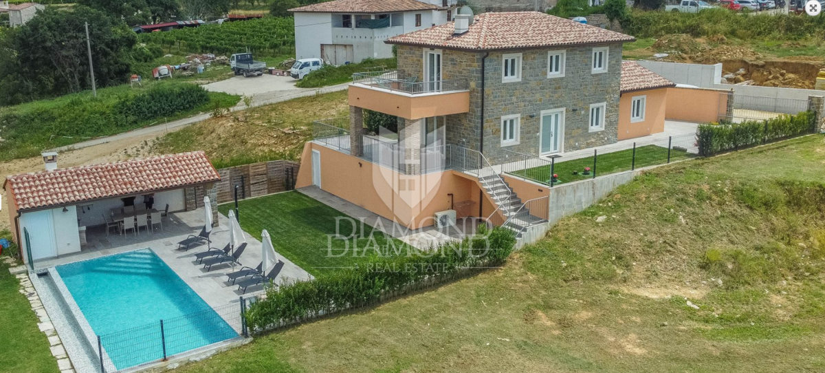 Istra, Momjan - čudovita vila z bazenom v gradnji! 