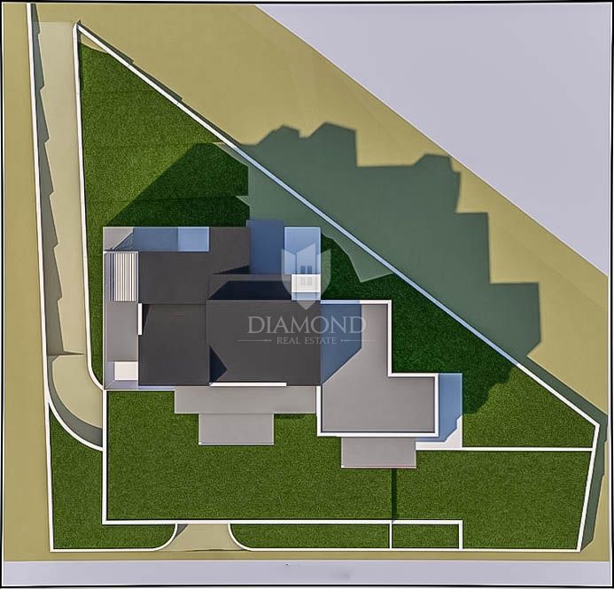 Buje, atraktiven penthouse z dvigalom in garažo!