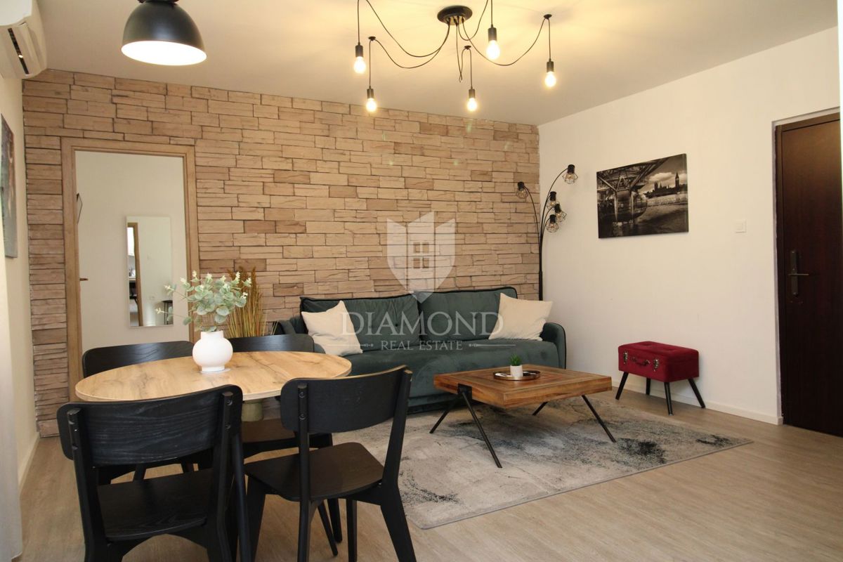 Apartmaj Centar, Rijeka, 81,18m2