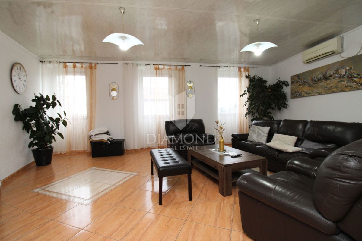 Hiša Kastav, 300m2