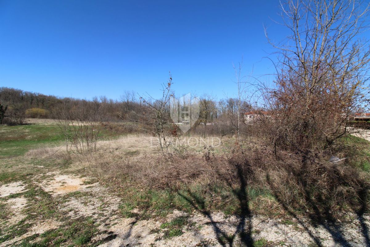 Labin, zazidljivo zemljišče s projektom