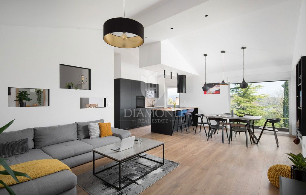 Hiša Labin, 180m2
