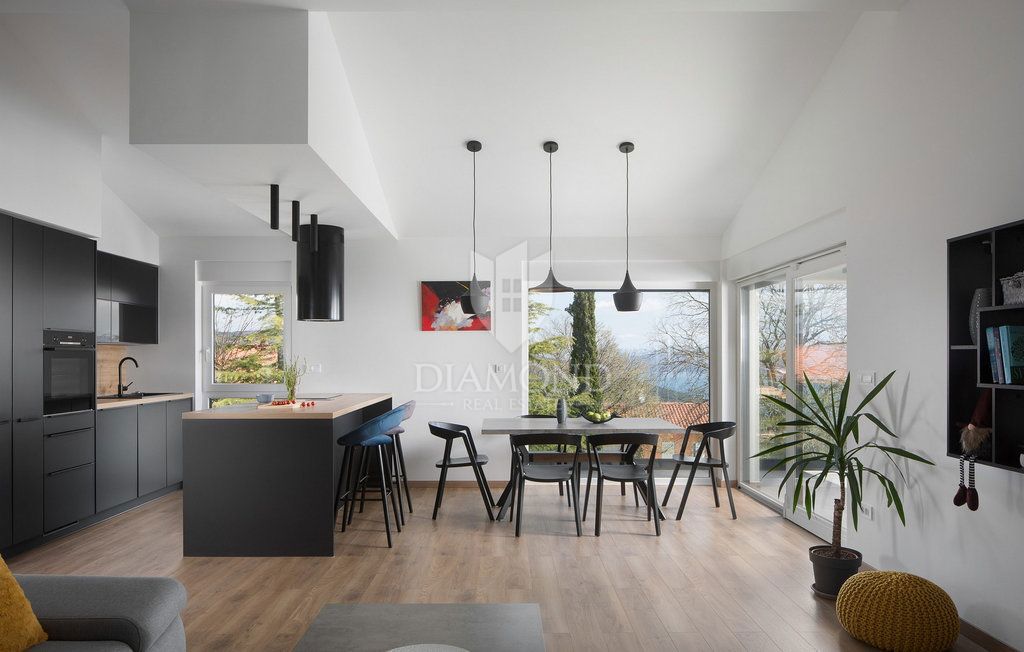 Hiša Labin, 180m2