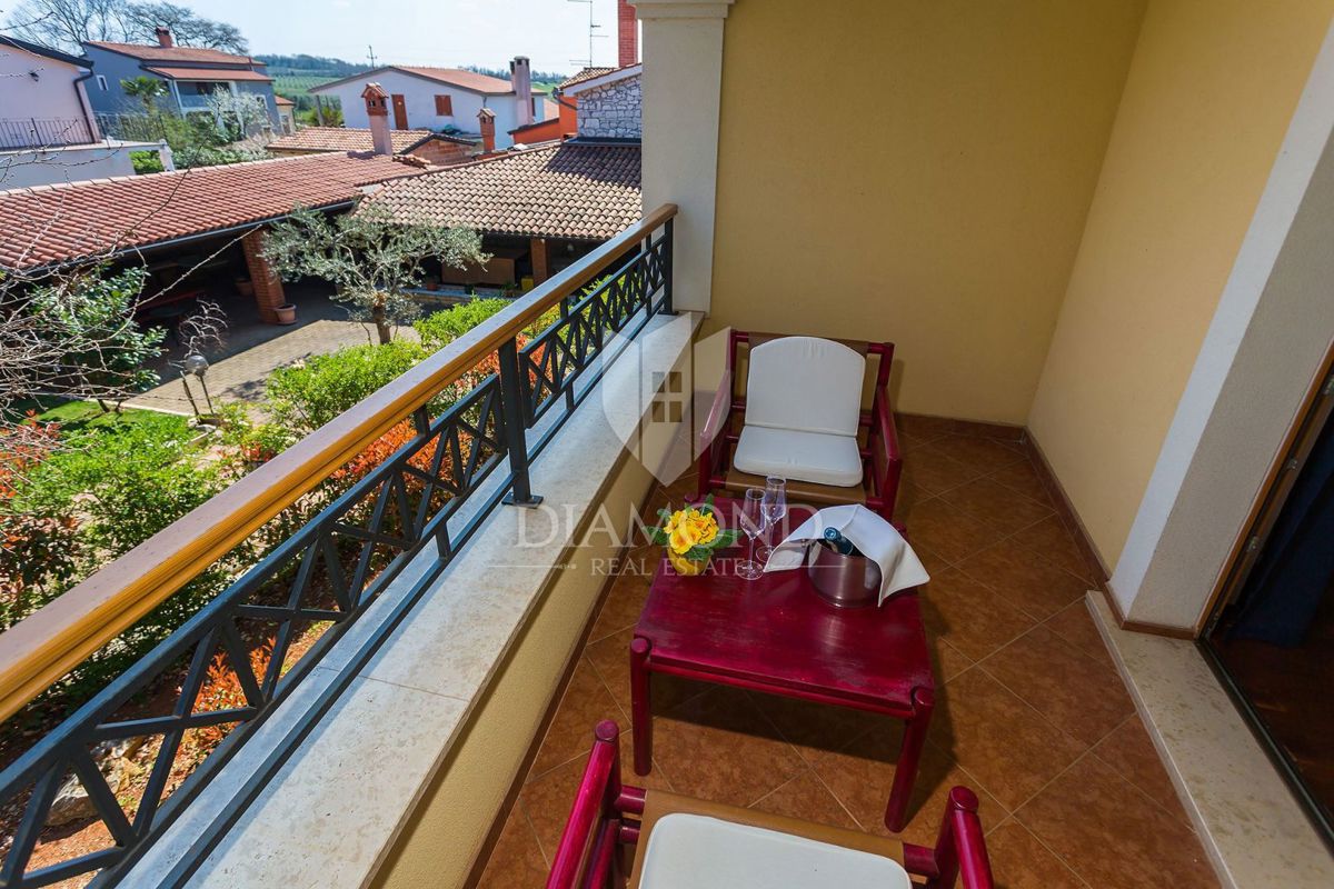 Novigrad, okolica, rustikalna restavracija z apartmaji 