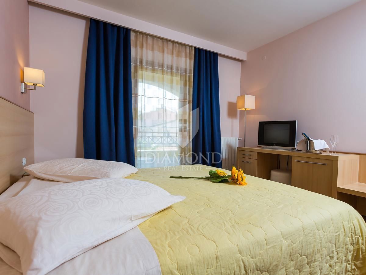 Novigrad, okolica, rustikalna restavracija z apartmaji 