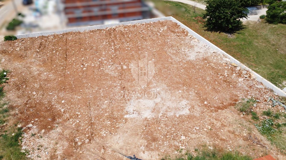 Območje Poreča, investicijska priložnost - zemljišče za stanovanjsko stavbo