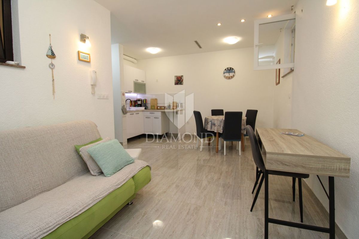 Apartmaj Malinska, Malinska-Dubašnica, 37m2