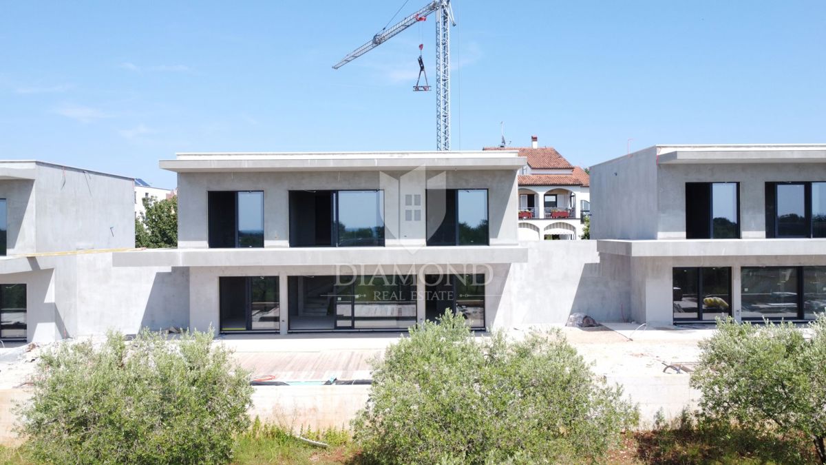 Poreč, impresivna vila na vrhunski lokaciji!