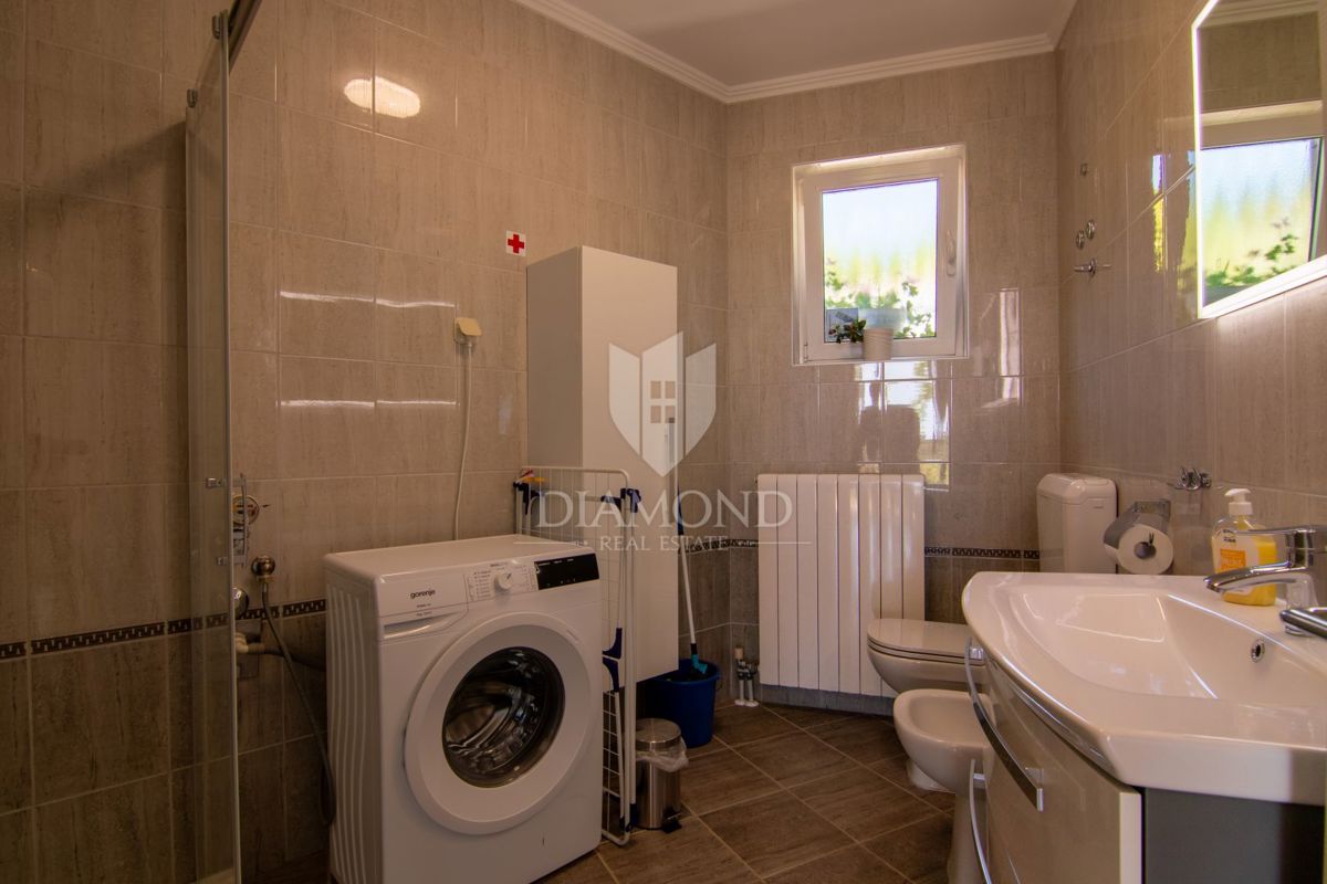 Opatija, Ičići, Vila s 5 apartmaji, pogled na morje