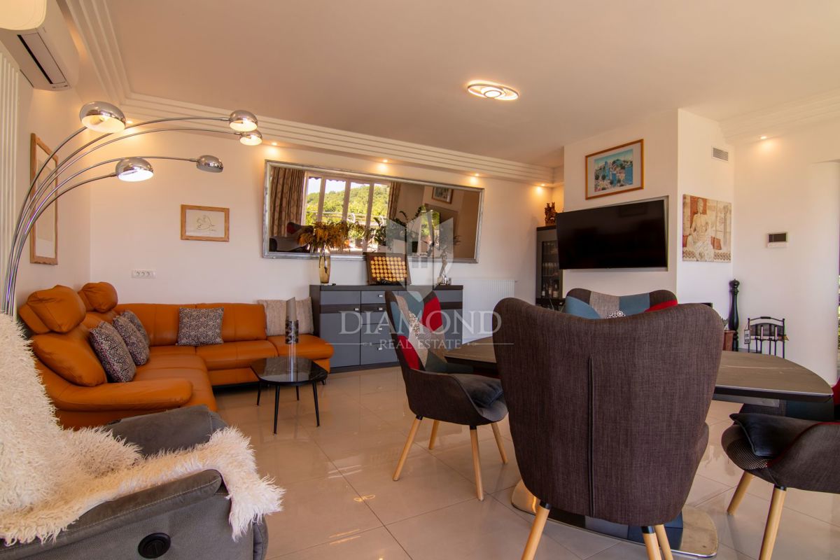 Opatija, Ičići, Vila s 5 apartmaji, pogled na morje