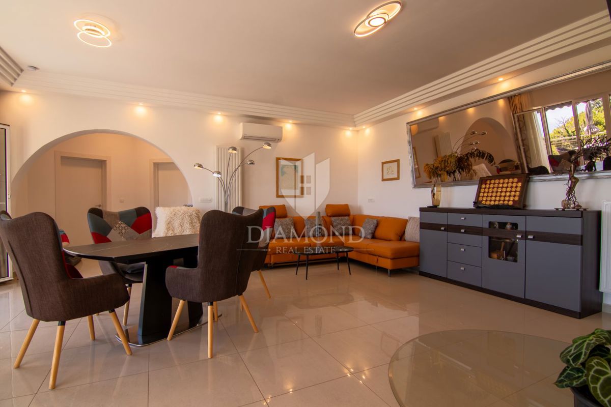 Opatija, Ičići, Vila s 5 apartmaji, pogled na morje