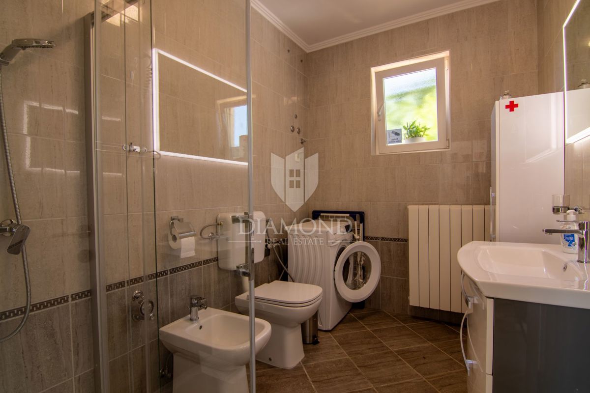Opatija, Ičići, Vila s 5 apartmaji, pogled na morje