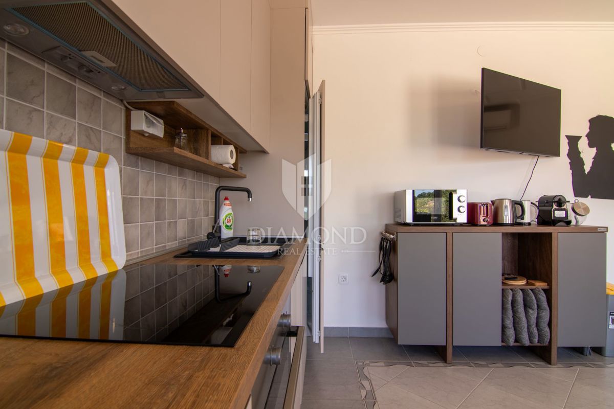 Opatija, Ičići, Vila s 5 apartmaji, pogled na morje