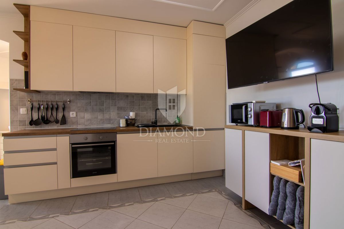 Opatija, Ičići, Vila s 5 apartmaji, pogled na morje