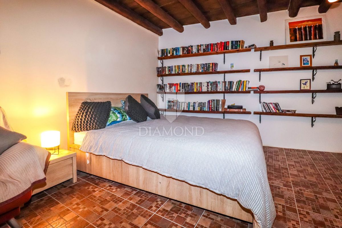 Rovinj, hiša z dvoriščem v zgodovinskem središču