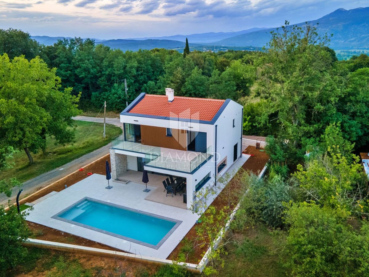 Hiša Kršan, 219m2