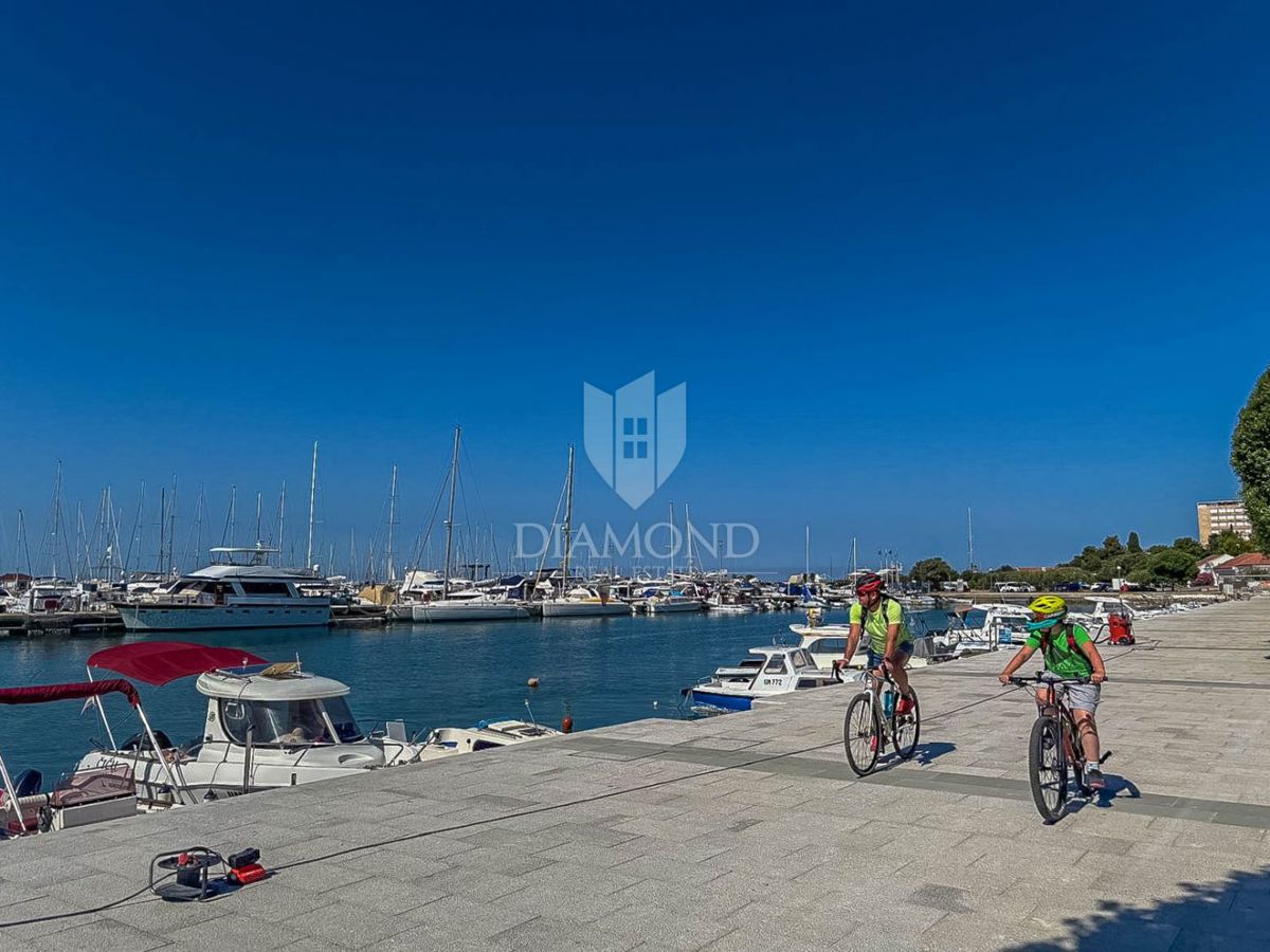 Umag, Stanovanje v centru Umaga z 2 balkona!