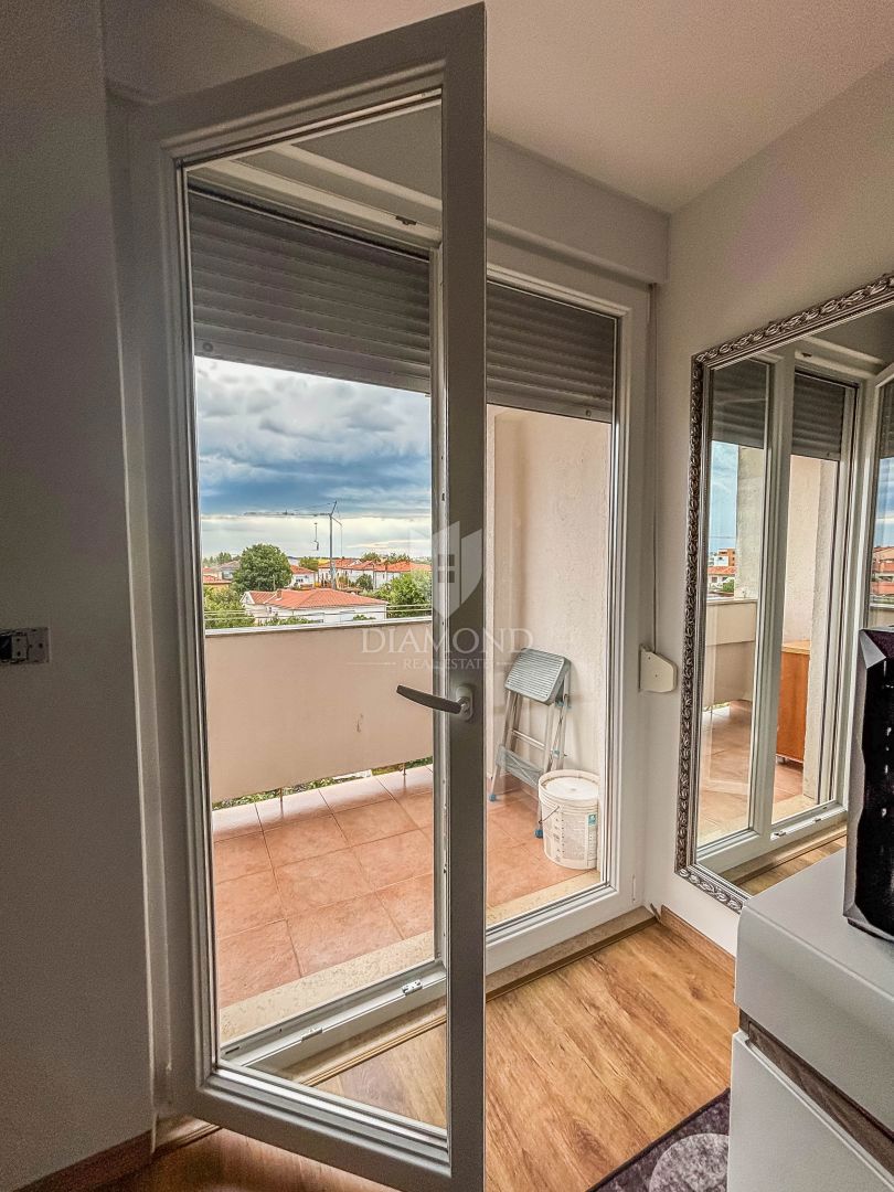 Umag, Stanovanje v centru Umaga z 2 balkona!