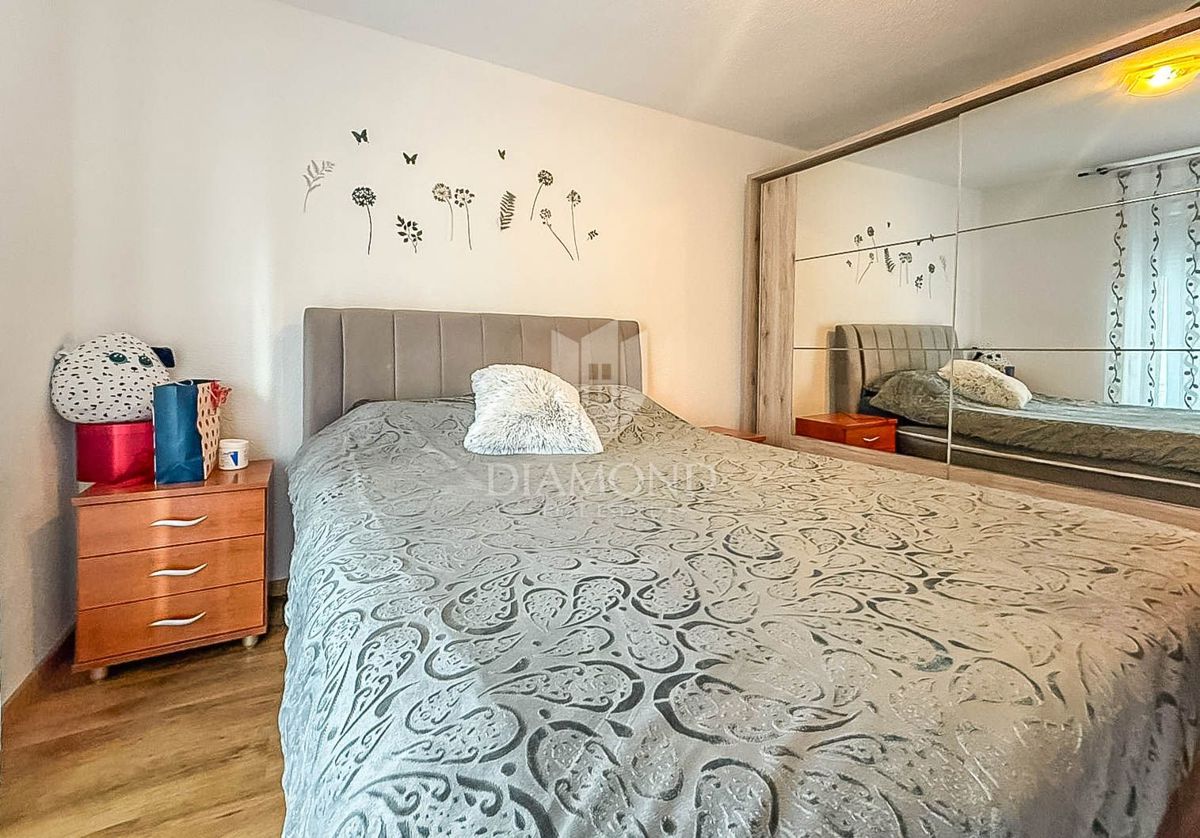 Umag, Stanovanje v centru Umaga z 2 balkona!