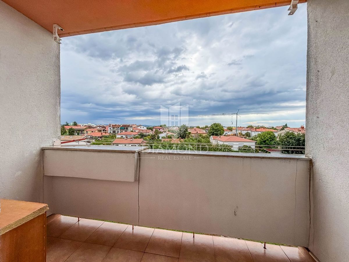 Umag, Stanovanje v centru Umaga z 2 balkona!