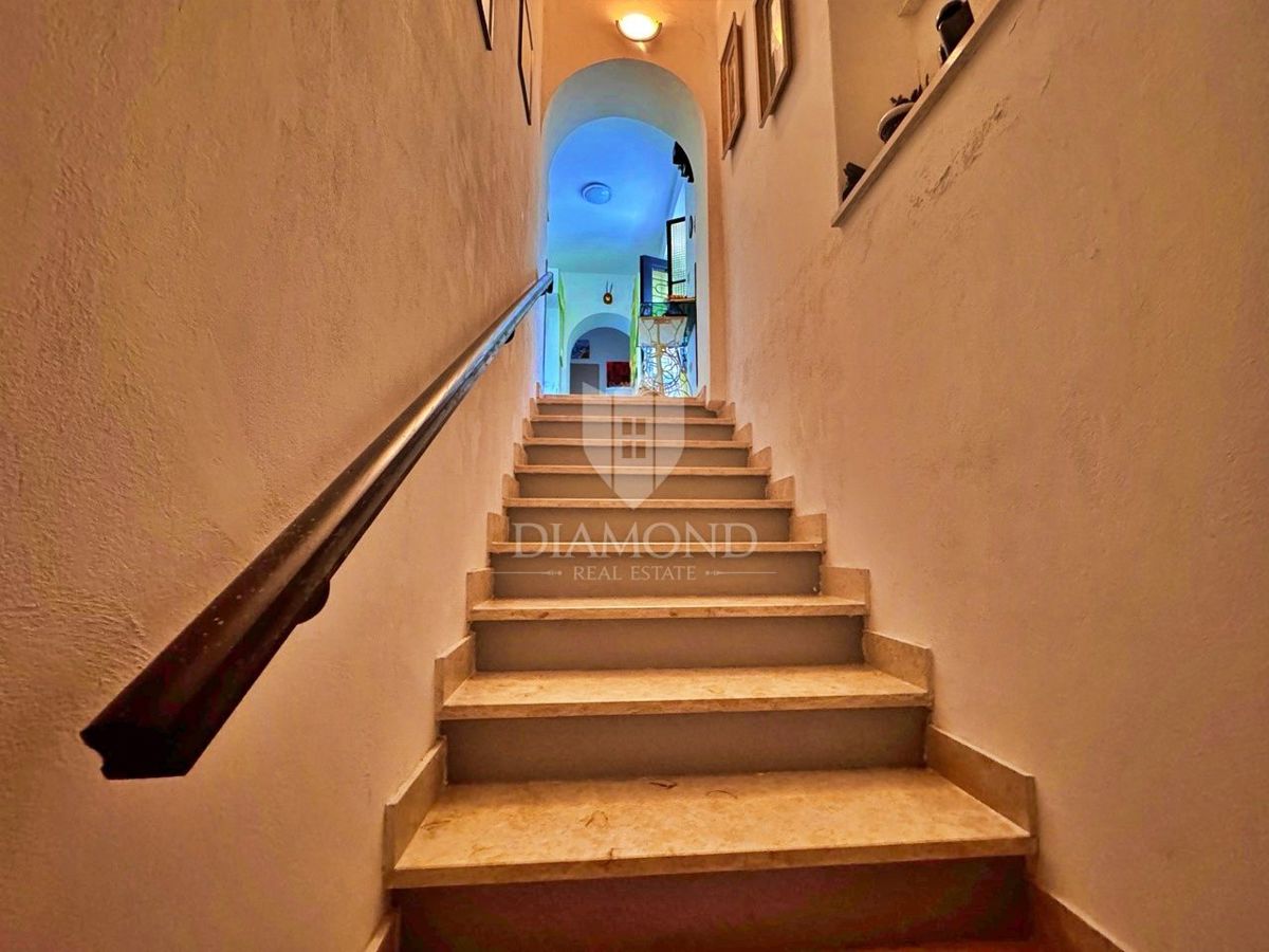 HIŠA V BLIŽINI LABINA