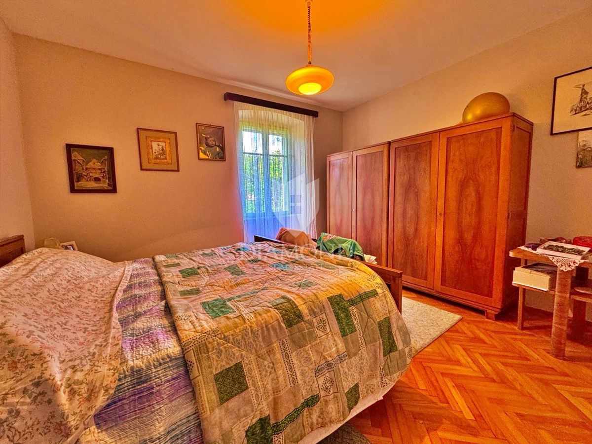 HIŠA V BLIŽINI LABINA